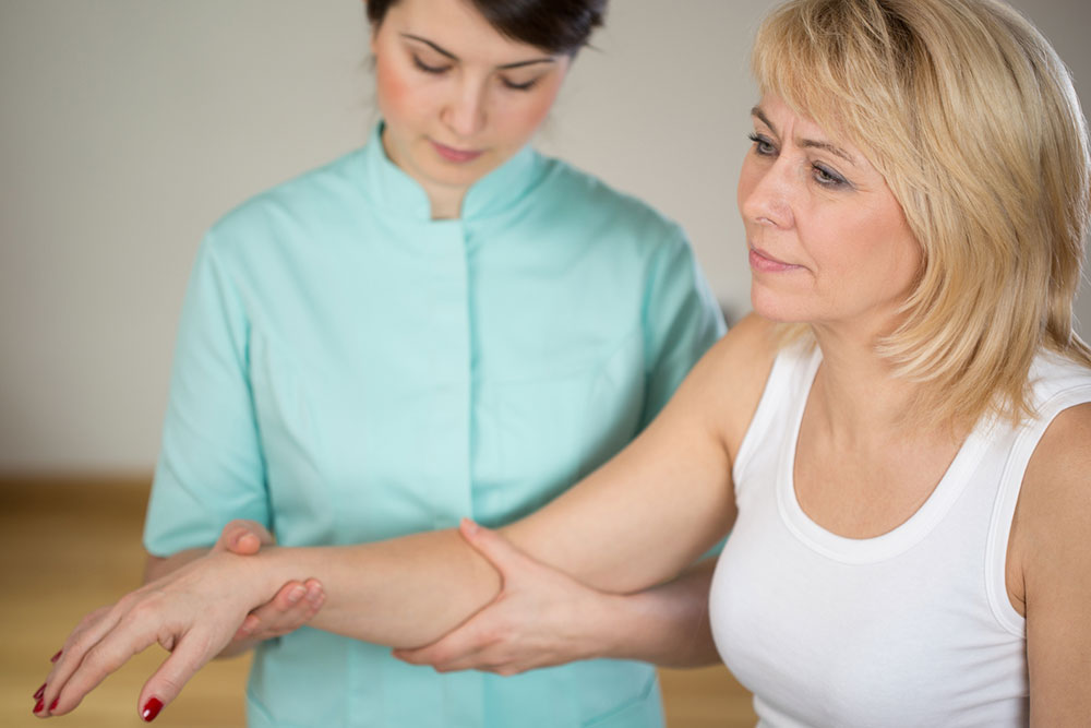 6 similar and easy-to-miss signs of Parkinson’s and TD